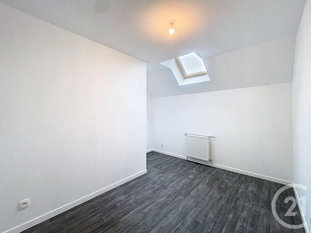 Maison &agrave; louer - 4 pi&egrave;ces - 79,27 m2 - La Ville Aux Dames - 37 - CENTRE