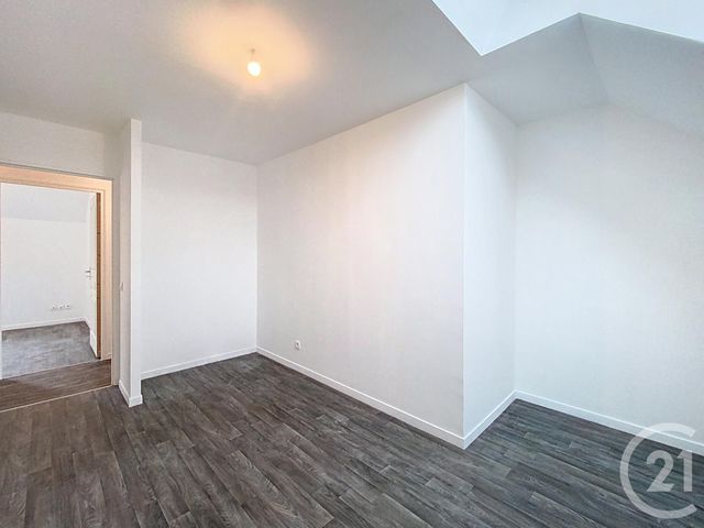 Maison &agrave; louer - 4 pi&egrave;ces - 79,27 m2 - La Ville Aux Dames - 37 - CENTRE
