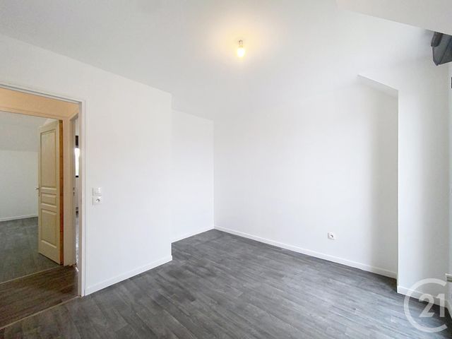 Maison &agrave; louer - 4 pi&egrave;ces - 79,27 m2 - La Ville Aux Dames - 37 - CENTRE