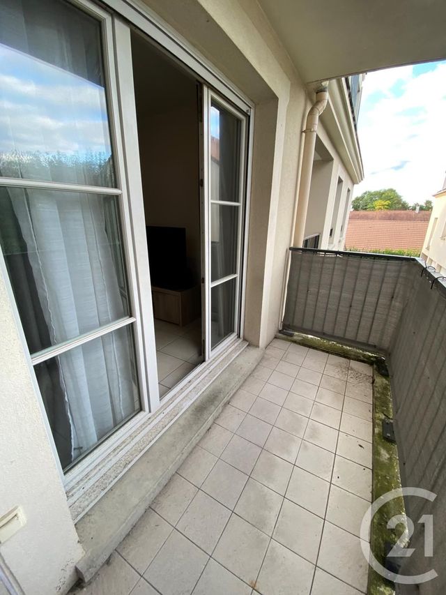 Appartement F2 &agrave; louer - 2 pi&egrave;ces - 40,20 m2 - Brie Comte Robert - 77 - ILE-DE-FRANCE