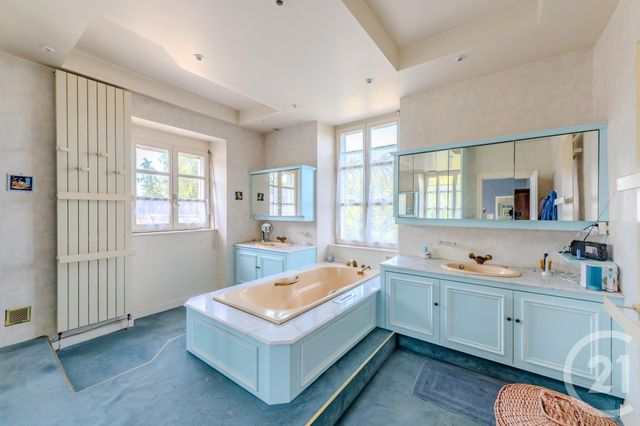 Maison à vendre - 12 pièces - 374,51 m2 - Vitre - 35 - BRETAGNE