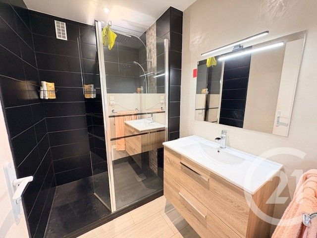Appartement F4 &agrave; vendre - 4 pi&egrave;ces - 74,11 m2 - Bourg En Bresse - 01 - RHONE-ALPES