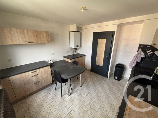 Appartement T4 &agrave; louer - 4 pi&egrave;ces - 75,40 m2 - Bourg En Bresse - 01 - RHONE-ALPES