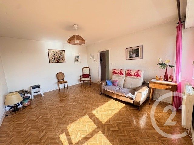 Appartement T3 &agrave; vendre - 3 pi&egrave;ces - 64,15 m2 - Bourg En Bresse - 01 - RHONE-ALPES