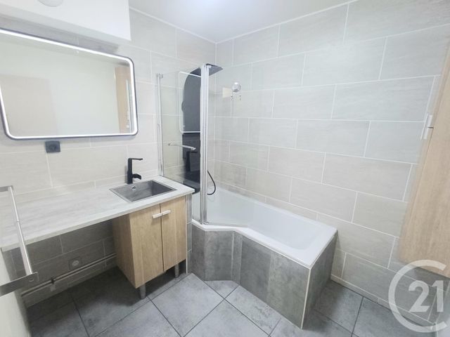 Appartement Duplex à vendre - 4 pièces - 85 m2 - Bourg En Bresse - 01 - RHONE-ALPES