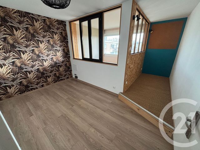 Appartement F4 à louer - 5 pièces - 102,40 m2 - Bourg En Bresse - 01 - RHONE-ALPES