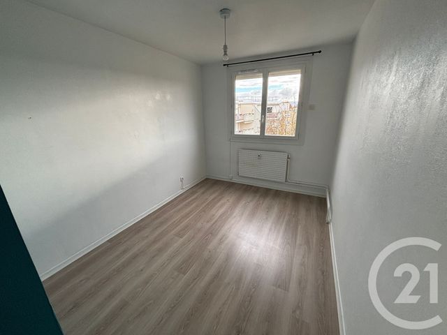 Appartement F4 à louer - 5 pièces - 102,40 m2 - Bourg En Bresse - 01 - RHONE-ALPES
