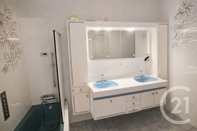 Maison &agrave; vendre - 6 pi&egrave;ces - 218 m2 - St Martin Du Mont - 01 - RHONE-ALPES