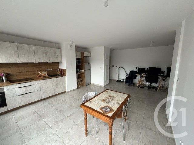 Appartement F2 &agrave; louer - 2 pi&egrave;ces - 52,70 m2 - Bourg En Bresse - 01 - RHONE-ALPES