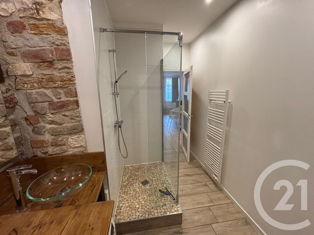 Appartement &agrave; louer - 2 pi&egrave;ces - 38,86 m2 - Bourg En Bresse - 01 - RHONE-ALPES