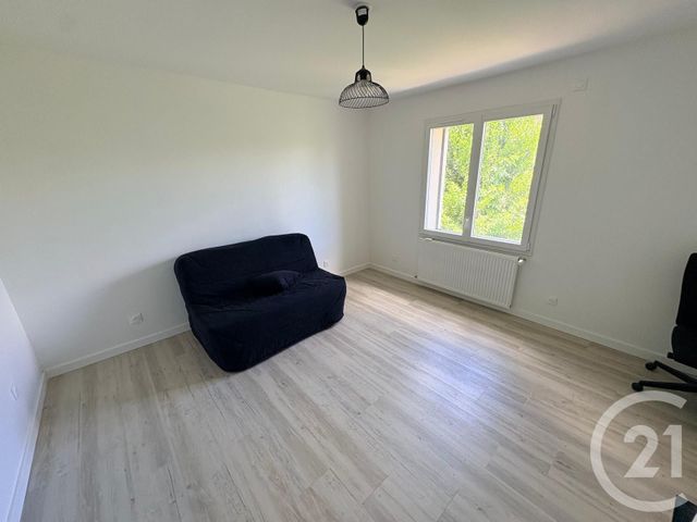 Maison &agrave; louer - 5 pi&egrave;ces - 180 m2 - St Denis Les Bourg - 01 - RHONE-ALPES