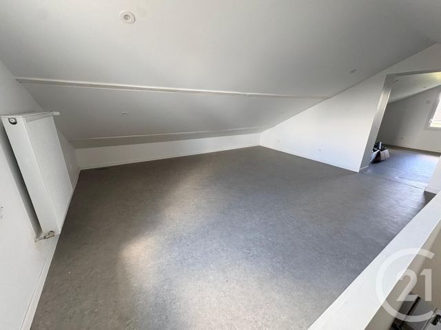 Maison &agrave; louer - 5 pi&egrave;ces - 180 m2 - St Denis Les Bourg - 01 - RHONE-ALPES