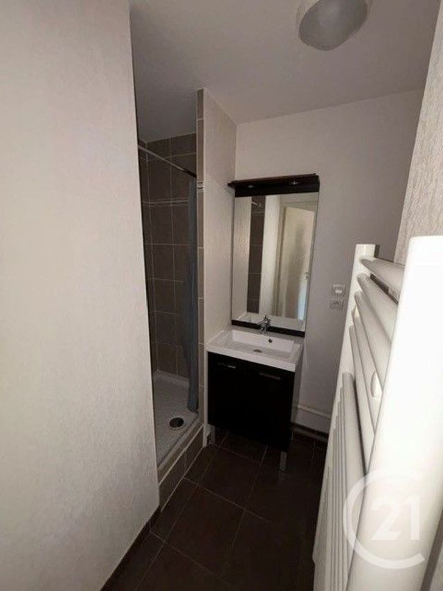 Appartement Studio &agrave; louer - 1 pi&egrave;ce - 18 m2 - Bourg En Bresse - 01 - RHONE-ALPES