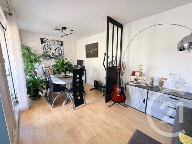 Appartement T4 &agrave; vendre - 4 pi&egrave;ces - 87,80 m2 - Bourg En Bresse - 01 - RHONE-ALPES