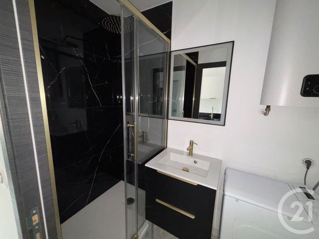 Appartement Studio &agrave; louer - 1 pi&egrave;ce - 16,50 m2 - Bourg En Bresse - 01 - RHONE-ALPES