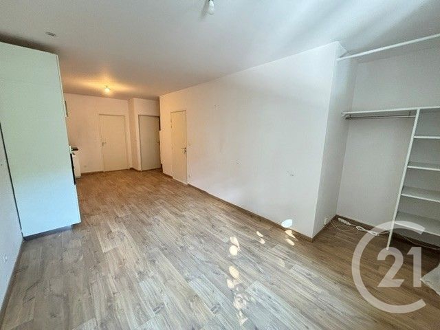 Appartement T2 &agrave; louer - 2 pi&egrave;ces - 42,44 m2 - Bourg En Bresse - 01 - RHONE-ALPES