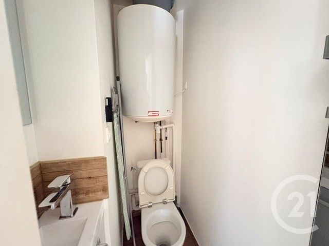 Appartement Studio &agrave; vendre - 1 pi&egrave;ce - 11 m2 - Bourg En Bresse - 01 - RHONE-ALPES