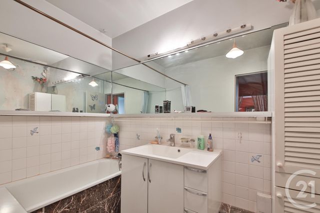 Appartement F3 &agrave; vendre - 3 pi&egrave;ces - 68,90 m2 - Paris - 75014 - ILE-DE-FRANCE