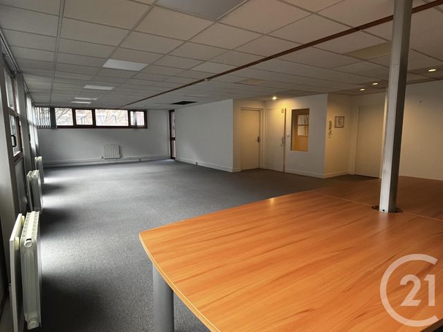 Local commercial à louer - 136.0 m2 - 92 - Hauts-de-Seine