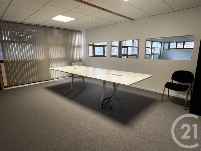 Local commercial à louer - 136.0 m2 - 92 - Hauts-de-Seine