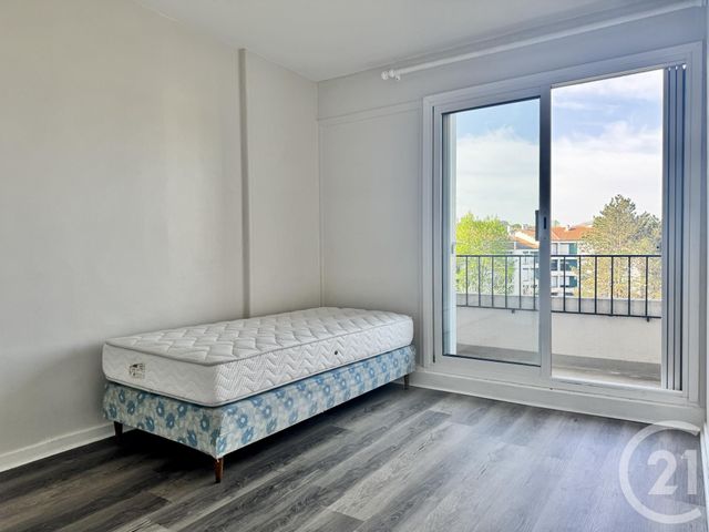 Appartement F4 &agrave; louer - 4 pi&egrave;ces - 79,66 m2 - St Jean De Luz - 64 - AQUITAINE