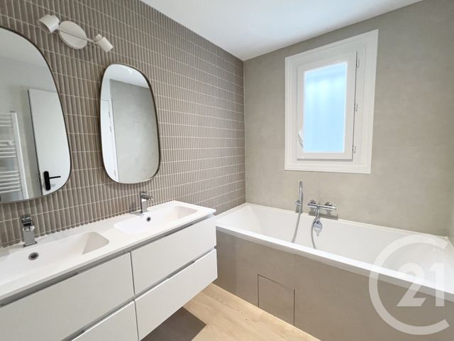 Appartement T4 &agrave; vendre - 4 pi&egrave;ces - 120,08 m2 - St Jean De Luz - 64 - AQUITAINE