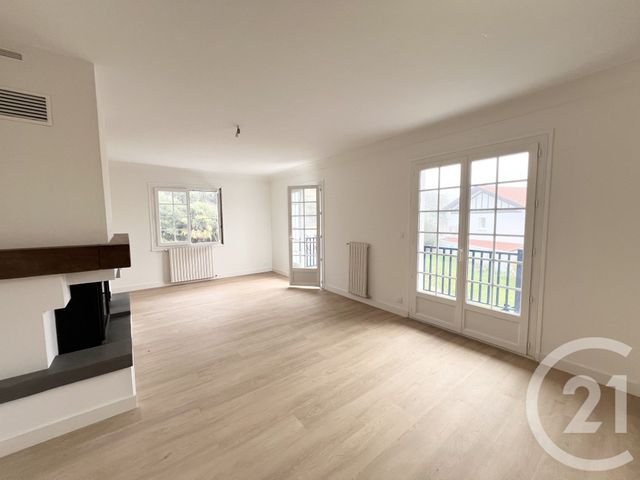 Appartement T4 &agrave; vendre - 4 pi&egrave;ces - 120,08 m2 - St Jean De Luz - 64 - AQUITAINE