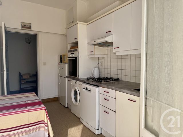 Appartement &agrave; louer - 3 pi&egrave;ces - 80,50 m2 - St Jean De Luz - 64 - AQUITAINE