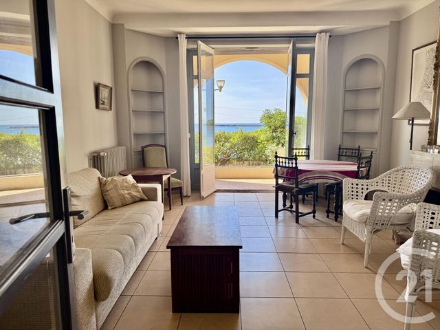 Appartement &agrave; louer - 3 pi&egrave;ces - 80,50 m2 - St Jean De Luz - 64 - AQUITAINE
