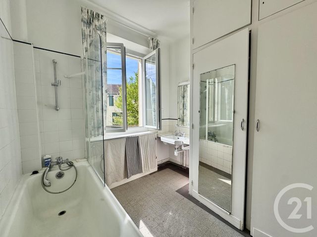 Appartement &agrave; louer - 3 pi&egrave;ces - 80,50 m2 - St Jean De Luz - 64 - AQUITAINE