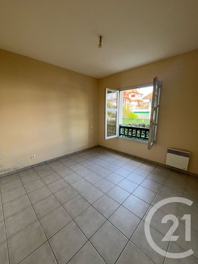 Appartement &agrave; louer - 2 pi&egrave;ces - 38 m2 - Hendaye - 64 - AQUITAINE