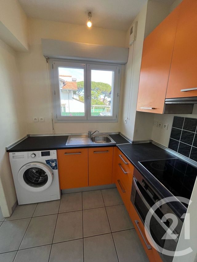 Appartement &agrave; louer - 2 pi&egrave;ces - 38 m2 - Hendaye - 64 - AQUITAINE