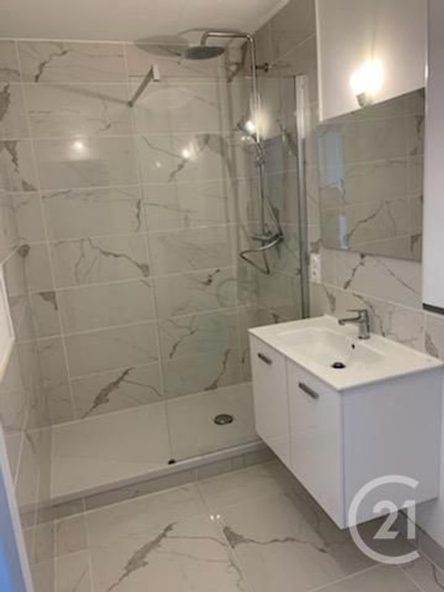 Appartement T2 &agrave; louer - 2 pi&egrave;ces - 40,02 m2 - St Jean De Luz - 64 - AQUITAINE