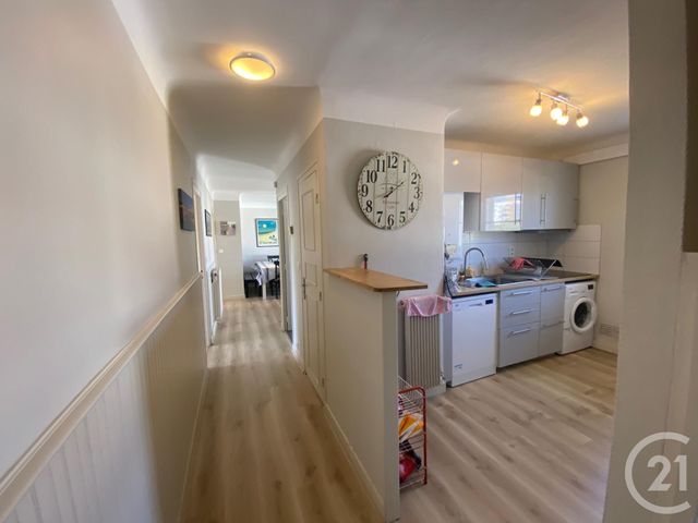 Appartement &agrave; louer - 3 pi&egrave;ces - 60,97 m2 - St Jean De Luz - 64 - AQUITAINE