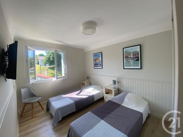 Appartement &agrave; louer - 3 pi&egrave;ces - 60,97 m2 - St Jean De Luz - 64 - AQUITAINE