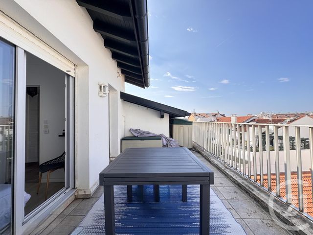 Appartement Duplex &agrave; louer - 3 pi&egrave;ces - 37,20 m2 - St Jean De Luz - 64 - AQUITAINE