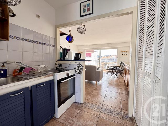Appartement Duplex &agrave; louer - 3 pi&egrave;ces - 37,20 m2 - St Jean De Luz - 64 - AQUITAINE