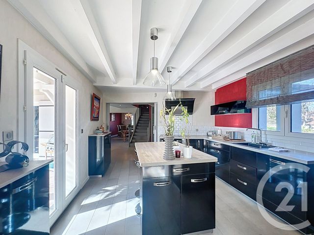 Maison &agrave; vendre - 8 pi&egrave;ces - 215 m2 - Cournon D Auvergne - 63 - AUVERGNE