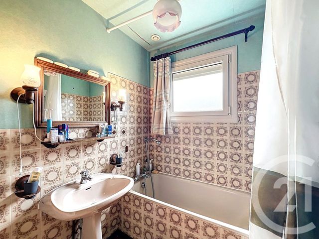 Maison à vendre - 3 pièces - 67,52 m2 - Vic Le Comte - 63 - AUVERGNE