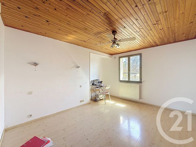 Maison à vendre - 9 pièces - 200,15 m2 - Perignat Sur Allier - 63 - AUVERGNE