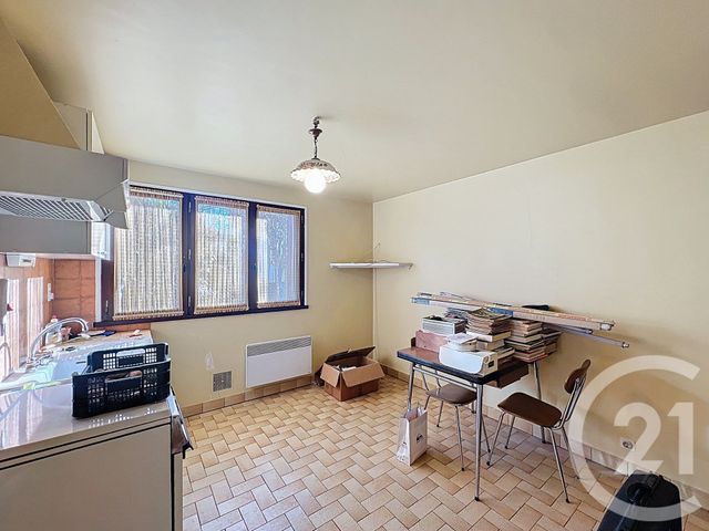 Maison &agrave; vendre - 7 pi&egrave;ces - 186,56 m2 - Cournon D Auvergne - 63 - AUVERGNE