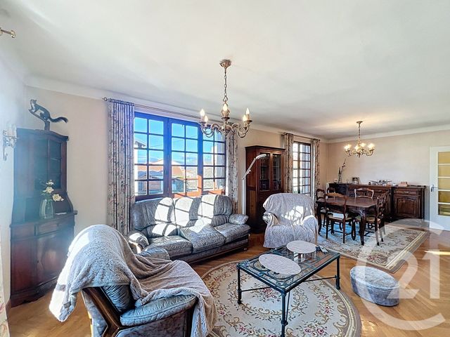 Maison &agrave; vendre - 7 pi&egrave;ces - 186,56 m2 - Cournon D Auvergne - 63 - AUVERGNE