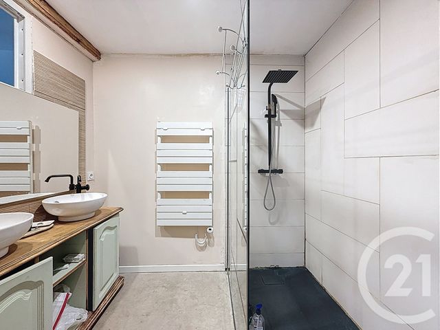 Maison à vendre - 4 pièces - 92,38 m2 - Les Martres De Veyre - 63 - AUVERGNE