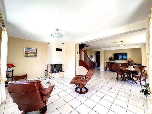 Maison à vendre - 7 pièces - 163,16 m2 - Cournon D Auvergne - 63 - AUVERGNE