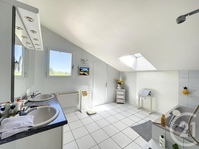 Maison à vendre - 7 pièces - 163,16 m2 - Cournon D Auvergne - 63 - AUVERGNE