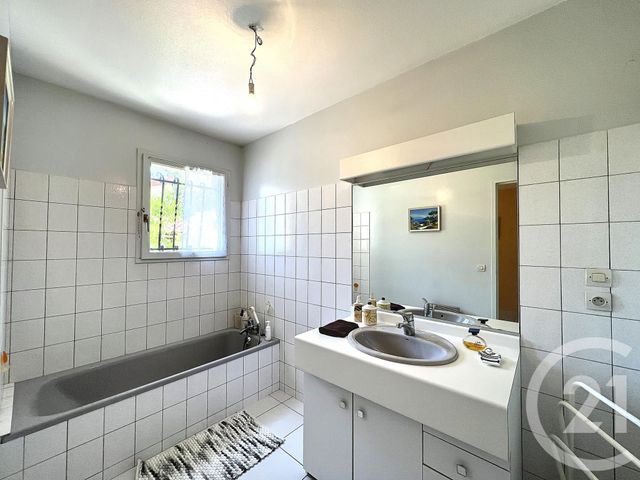 Maison à vendre - 7 pièces - 163,16 m2 - Cournon D Auvergne - 63 - AUVERGNE