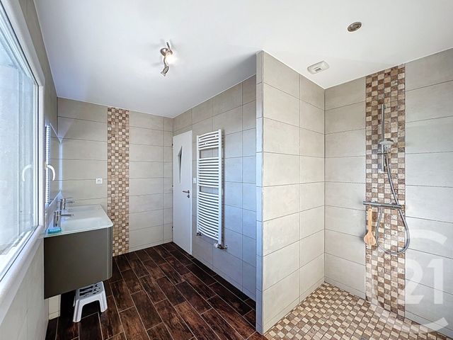 Maison &agrave; vendre - 8 pi&egrave;ces - 146,83 m2 - La Roche Blanche - 63 - AUVERGNE