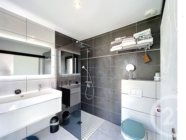 Maison à vendre - 5 pièces - 133,39 m2 - Plauzat - 63 - AUVERGNE