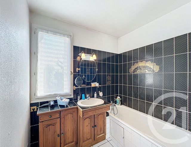 Appartement F4 à vendre - 4 pièces - 88 m2 - Cournon D Auvergne - 63 - AUVERGNE