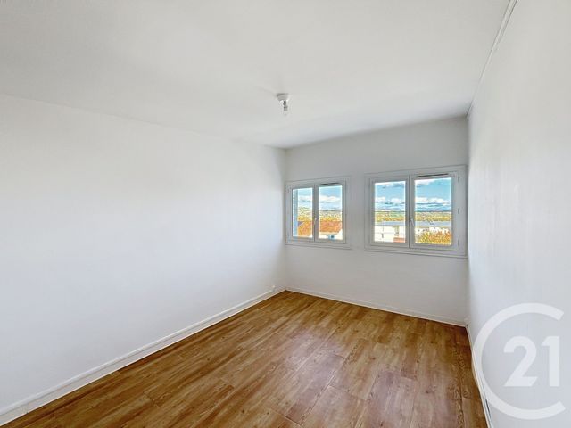 Appartement F4 à louer - 4 pièces - 71,50 m2 - Cournon D Auvergne - 63 - AUVERGNE